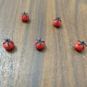 Tiny Tomato Magnet – Cute & Minimal Fridge Decor 🍅