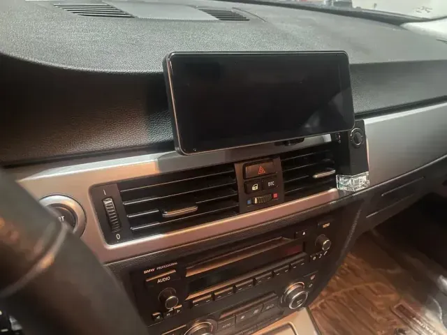 BMW E90 B5303(F133) - Android Auto/Carplay mount — Image 7 of 9