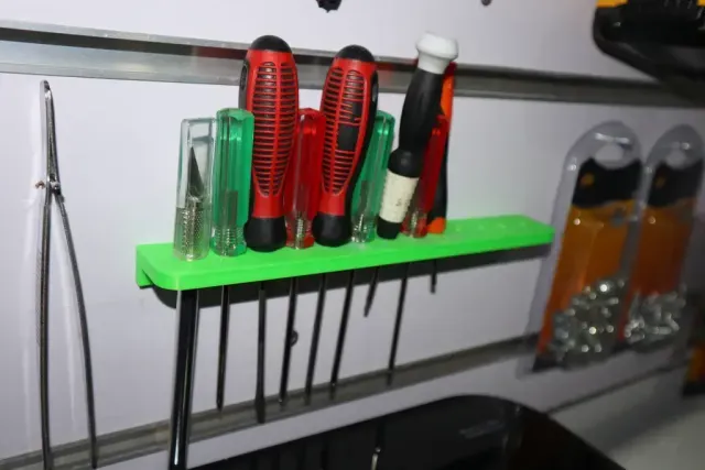 Screwdriver Holder — Image 2 of 4
