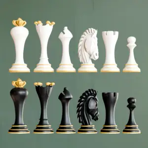 Elegant Chess Set  – Classic Luxury Staunton Style Pieces