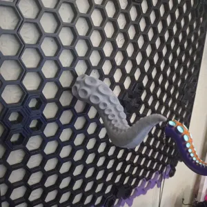 Honeycombstorage wall Tentacle Hanger