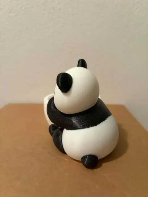 Hugging Panda Planter -3D Print Model — Image 4 of 4