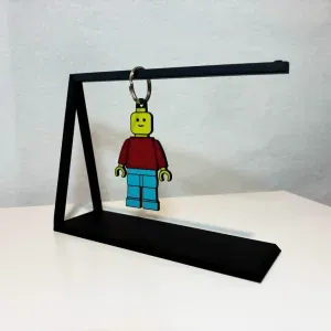Simple keychain stand