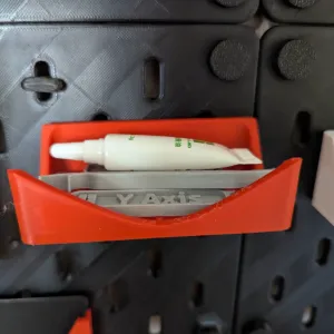 Skadis Holder - Storage for Lubrivation oil &Tools