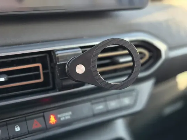 Dacia Jogger 17 mm Ball Mount / Phone Holder