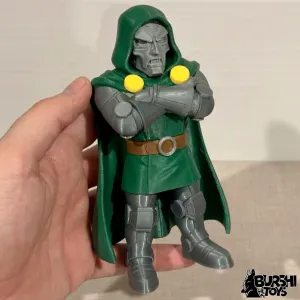 DR DOOM FIGURE ARTTOY FAN ART (NO AMS-MULTIPARTS/3MF)