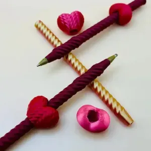 шариковая ручка с сердечком