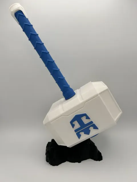 Royal Caribbean Mjolnir - Thor's Hammer — Фото 2 из 3