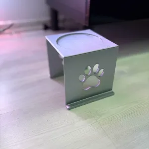 Paw pet feeder stand