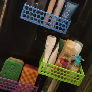Bathroom shelf