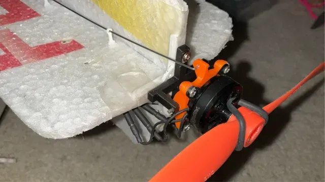 RC plane thrust vector — Image 2 of 4