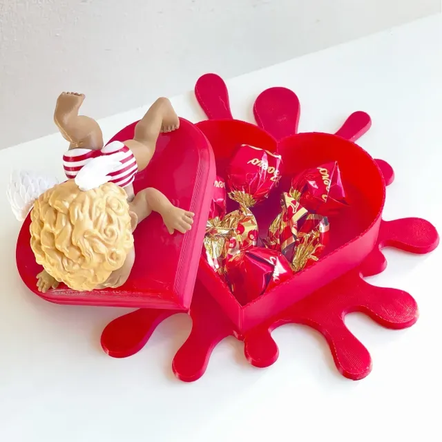 Cupid Falling For Love -Heart box container — Image 7 of 9