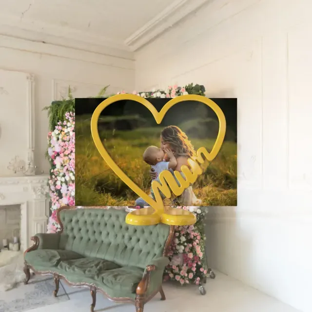 💛 HeartFrame – The Perfect Mother’s Day Photo Frame 💛 — Image 3 of 9