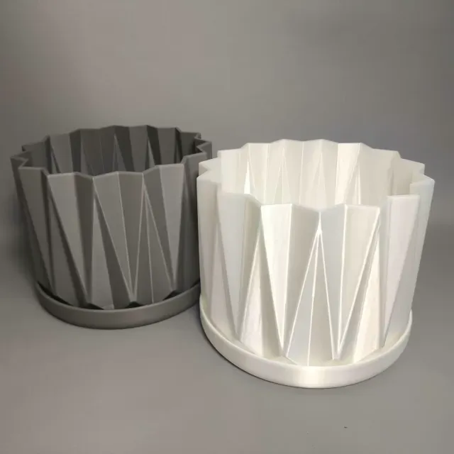 Simple flowerpot - integrated pot holder