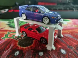 Hot Wheels Hoist for 1:64 scale cars