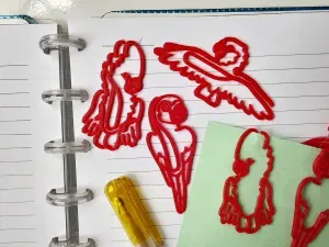 Parrot Paper Clips
