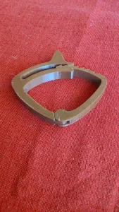 Carabiner / cable clamp