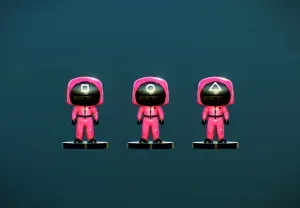 FUNKO POP STYLE SQUID GAME RED SOLDIERS