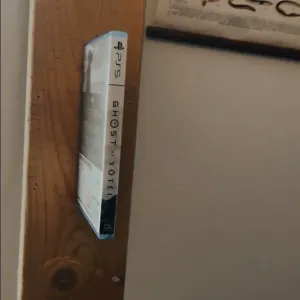 Floating Game-shelf