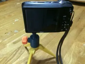 Ball tripod head