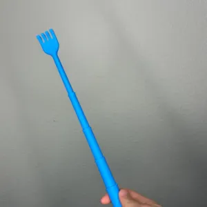collapsing back scratcher