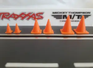 1/32 traffic cones