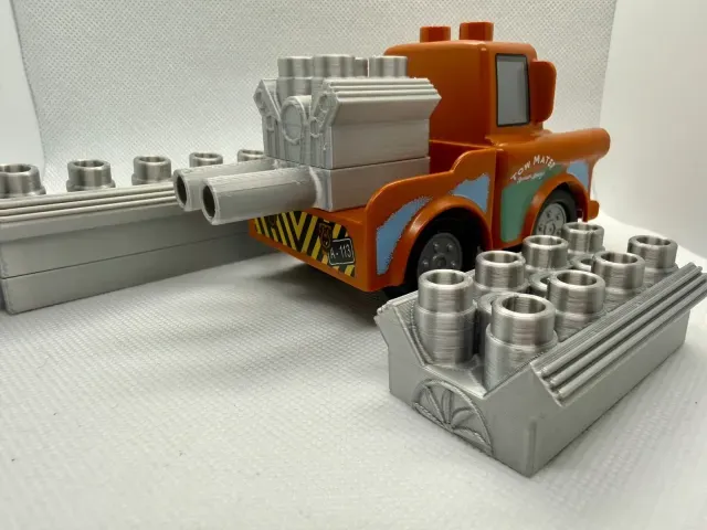 V4 V6 R6 V8 engines Lego Duplo-compatible (with exhausts!) — Фото 3 из 9
