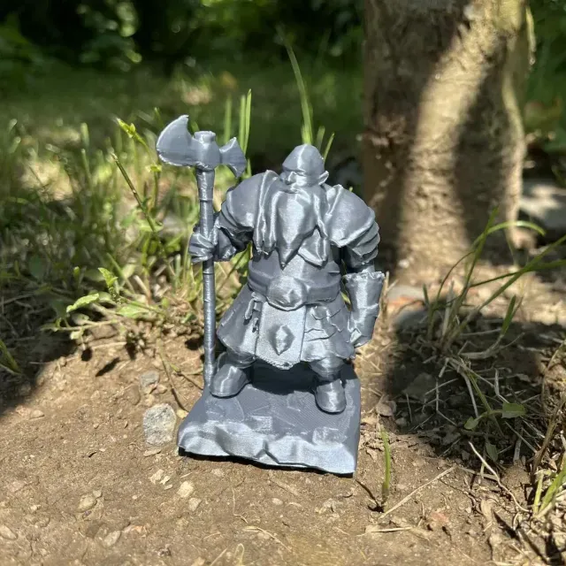 Dwarf on a pedestal for DnD