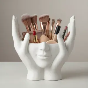 Makeup and Brush Organizer – Minimalist Face
