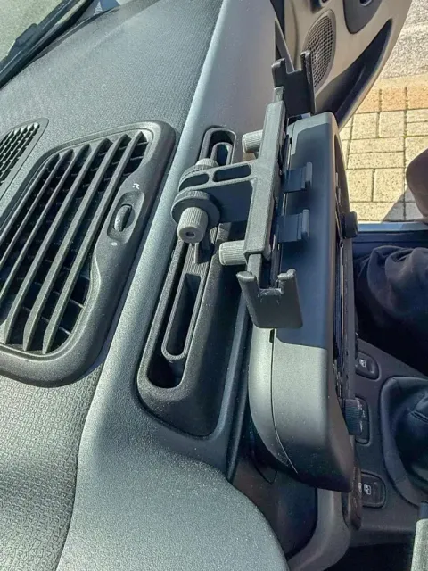 SMARTPHONE HOLDER FIAT PANDA my2022/23/24.. REMIX — Image 2 of 9