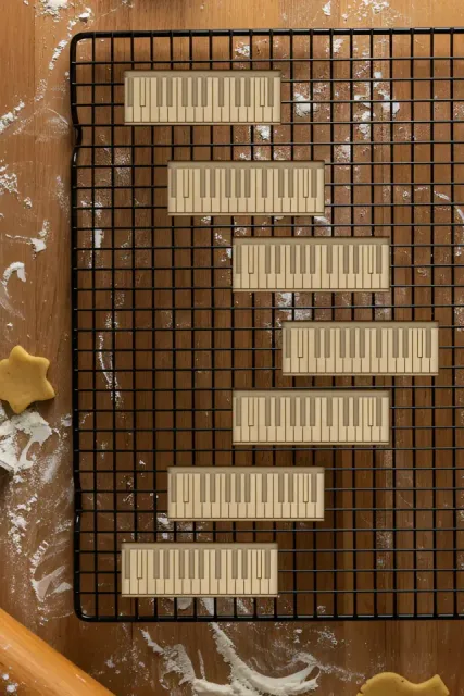 Piano Cookie Cutter, Biscuit Cutter — Image 2 of 4