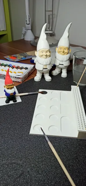 Color mixing palette for acrylic paints / Color mixing palette