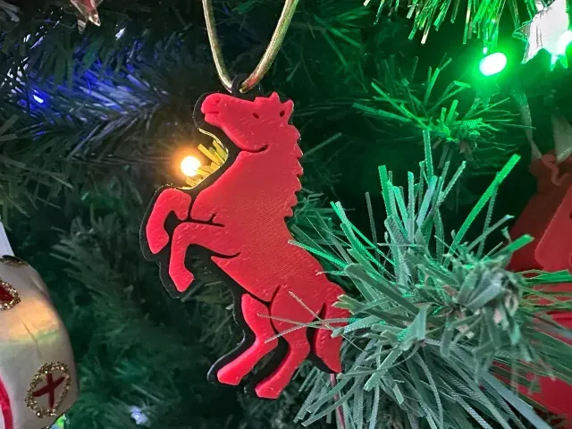 Horse pendant — Image 3 of 9