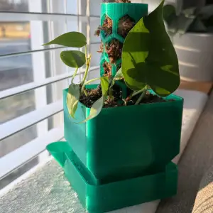 Self Watering Planter with Integrated Moss Pole