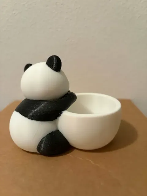 Hugging Panda Planter -3D Print Model — Image 2 of 4