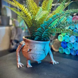 Pot boy planter