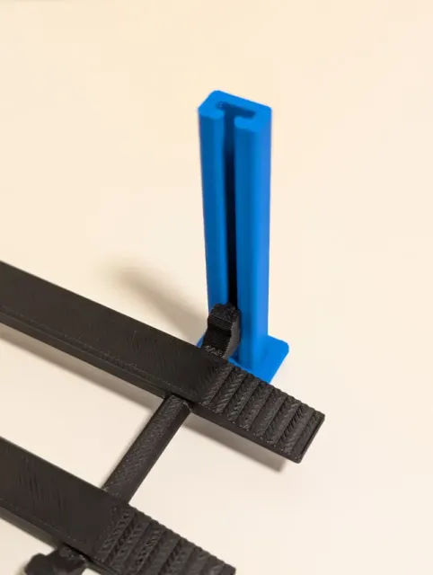 Hot Wheels 4 Post Hoist — Image 7 of 9