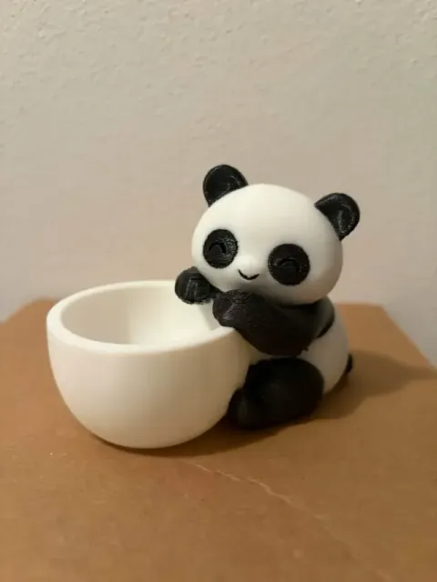 Hugging Panda Planter -3D Print Model — Image 3 of 4