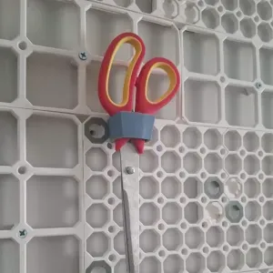 Multiboard scissor holder