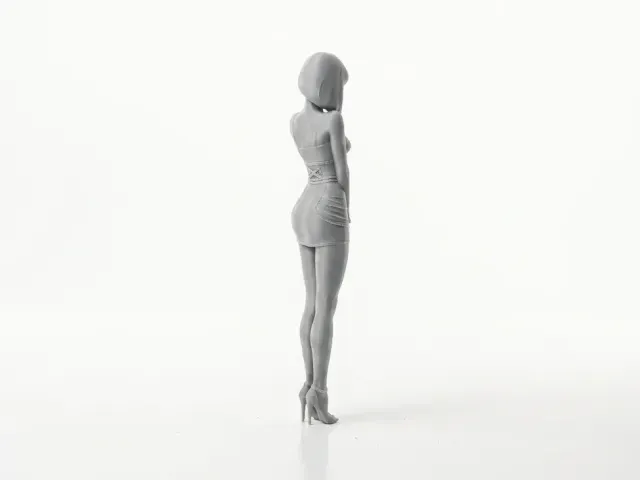 Lady Pulling Dress Elegant Figure 3D Printable