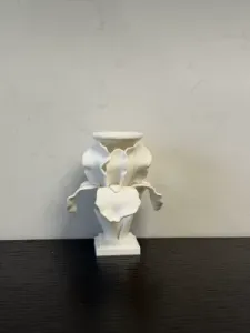 Iris Candle Holder