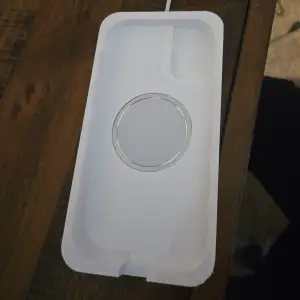 Iphone 16 Plus Charging Station