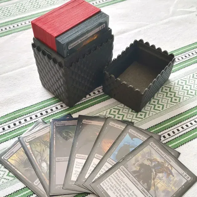 Deck Box with Dragon Scales for Magic: The Gathering or Storage — Фото 3 из 9