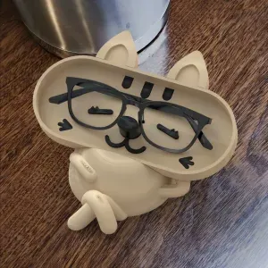 Adorable Cat-Themed Relaxed Glasses Holder