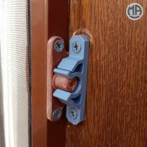window screen frame holder