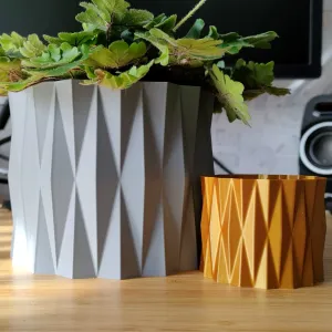 Crystal Palace Plant pot and planter - vase mode