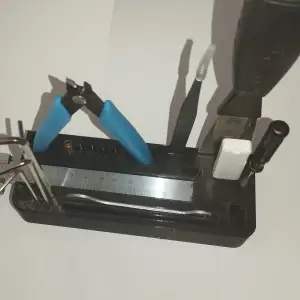 simple instruments holder