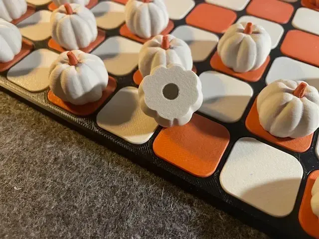 Magnetic Pumpkin Checkers — Image 4 of 8