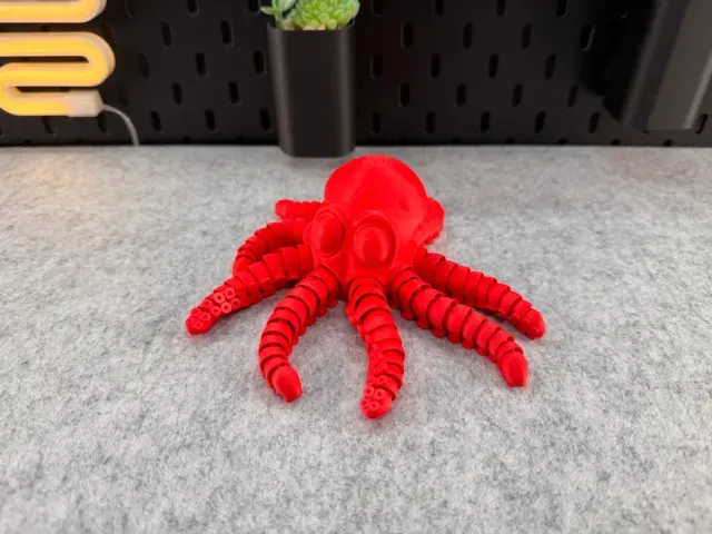 Articulated Cute Octopus — Image 8 of 9