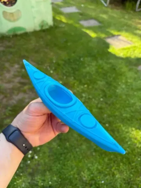 Kayak with paddle 1:10 for Traxxas TRX 4 Defender — Image 2 of 8